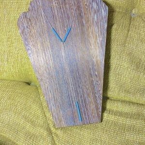 NWOT Silver & Turquoise Colored Lariat Necklace